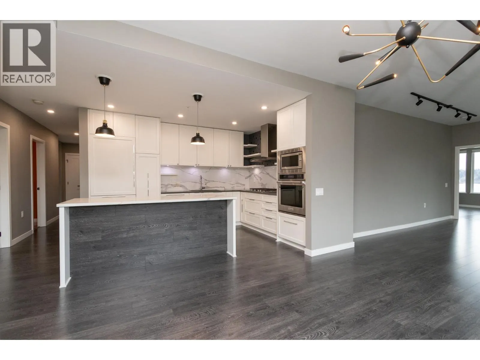 403 3911 CATES LANDING