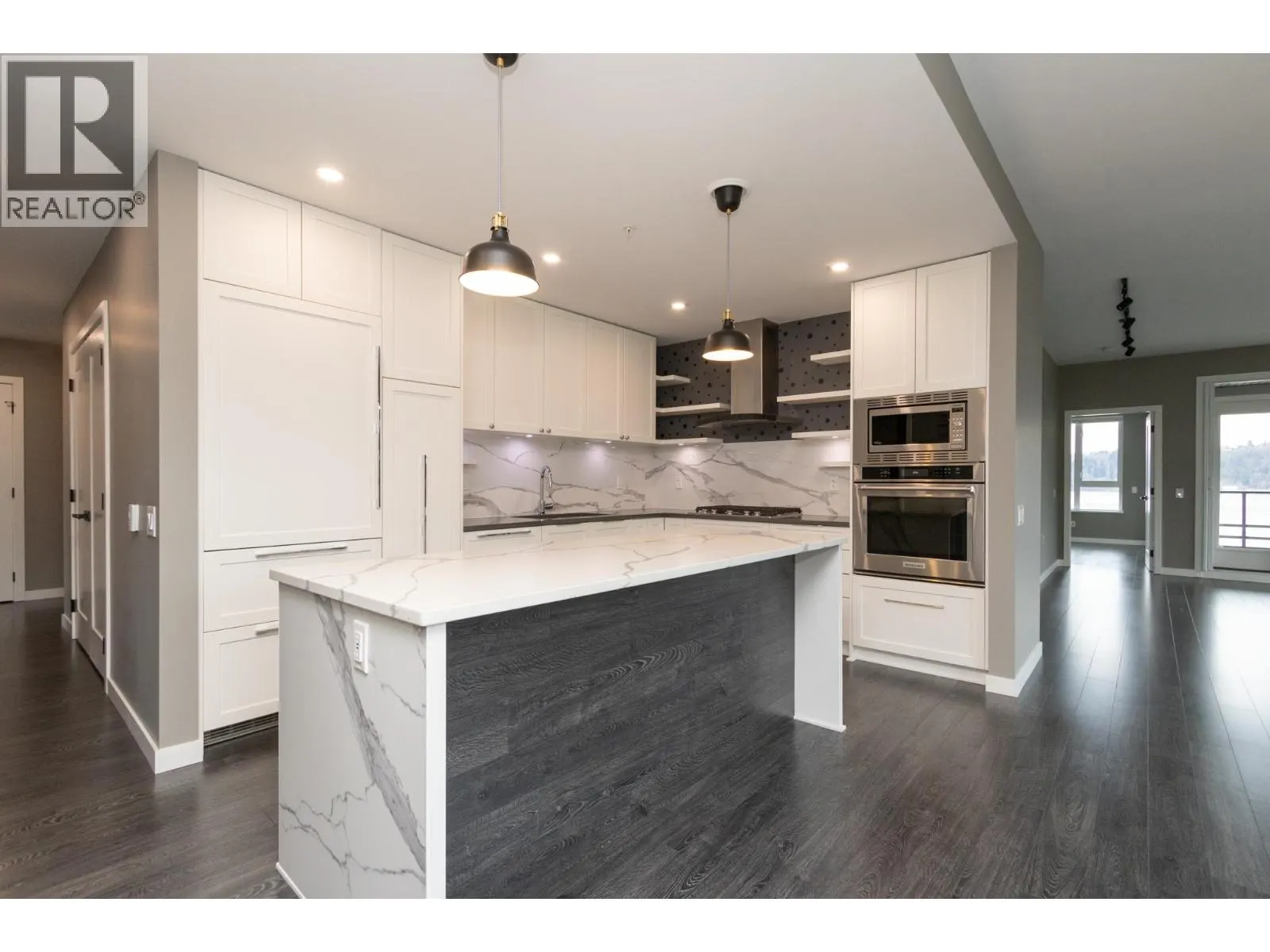 403 3911 CATES LANDING