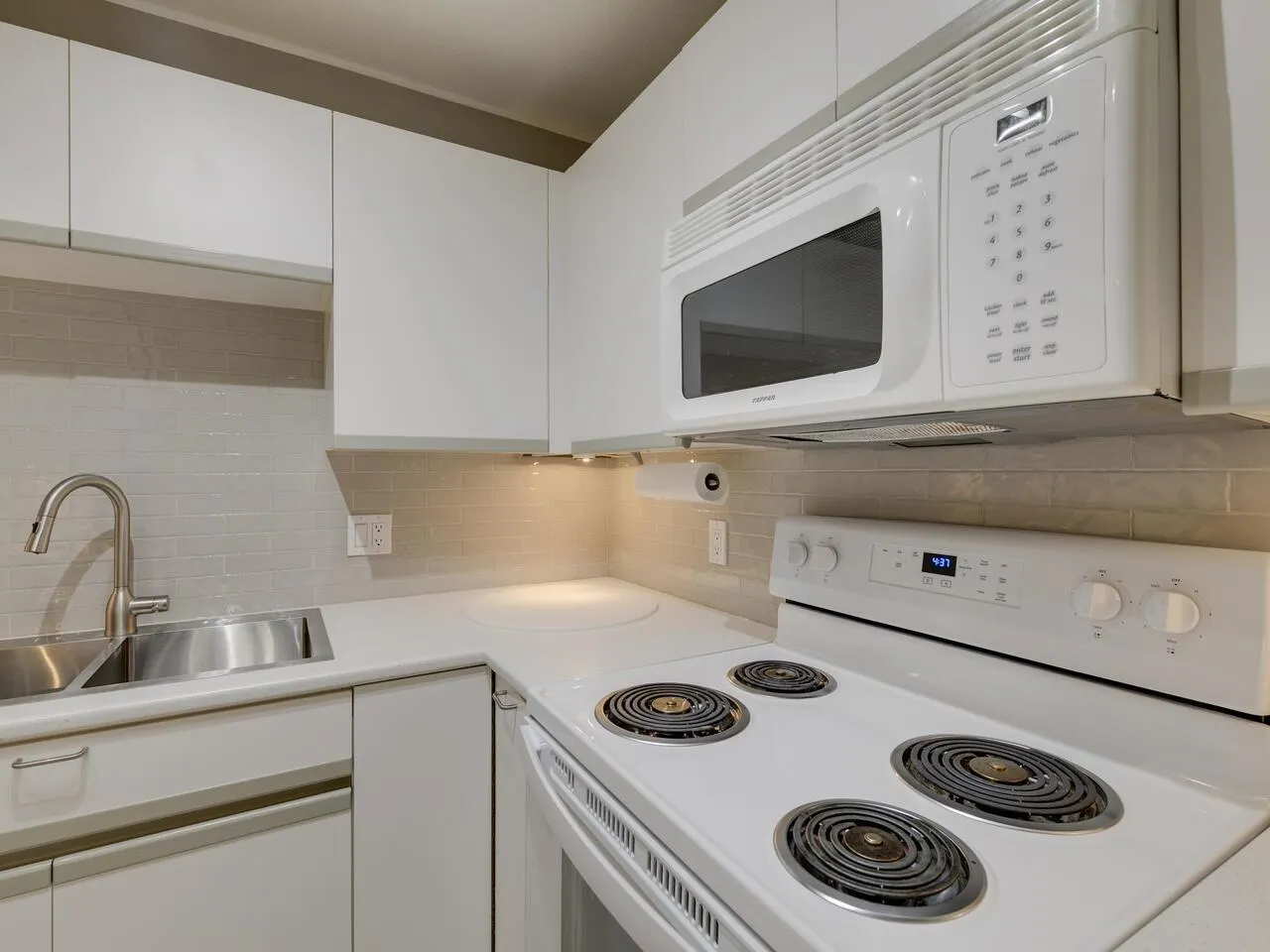 104 33344 2ND STREET