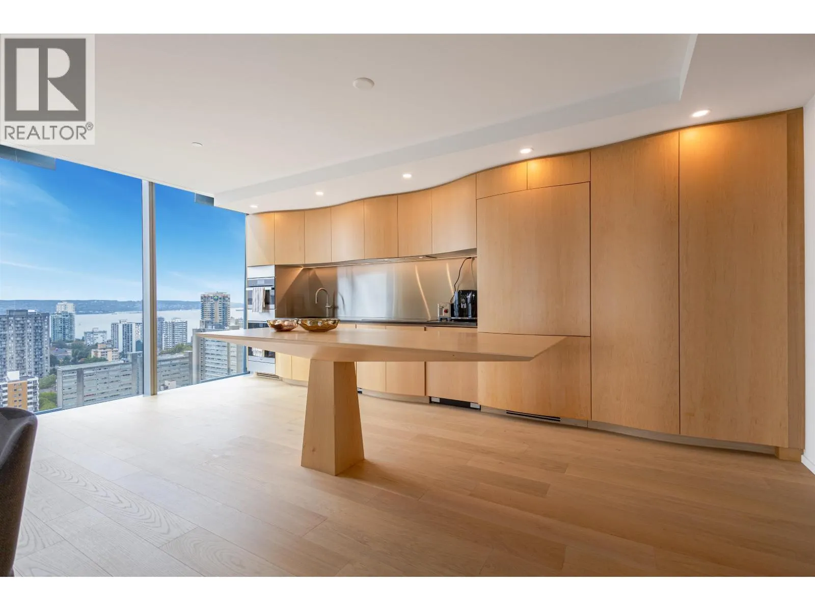 2603 1568 ALBERNI ST