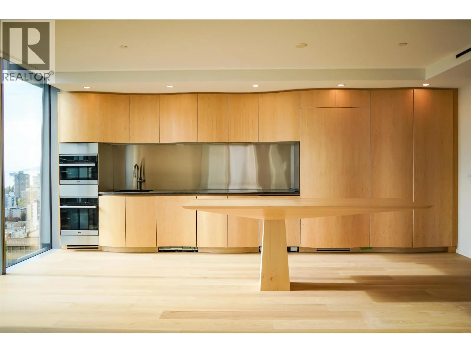 2603 1568 ALBERNI ST