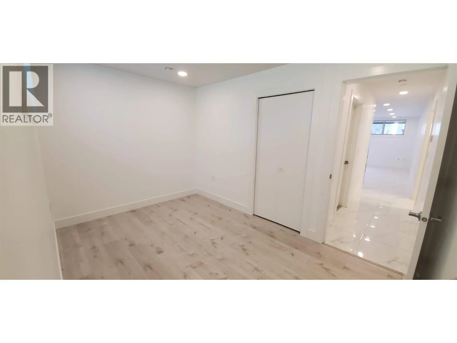 Lower 1XX W 43 AVENUE