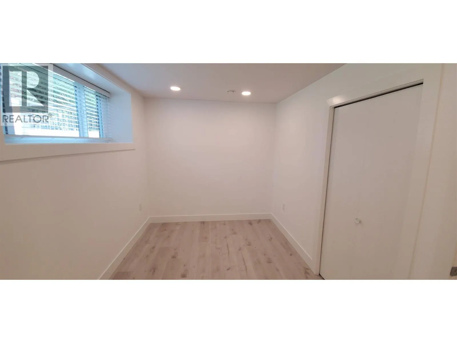 Lower 1XX W 43 AVENUE