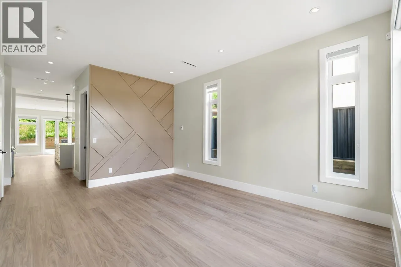 1 4096 NITHSDALE STREET