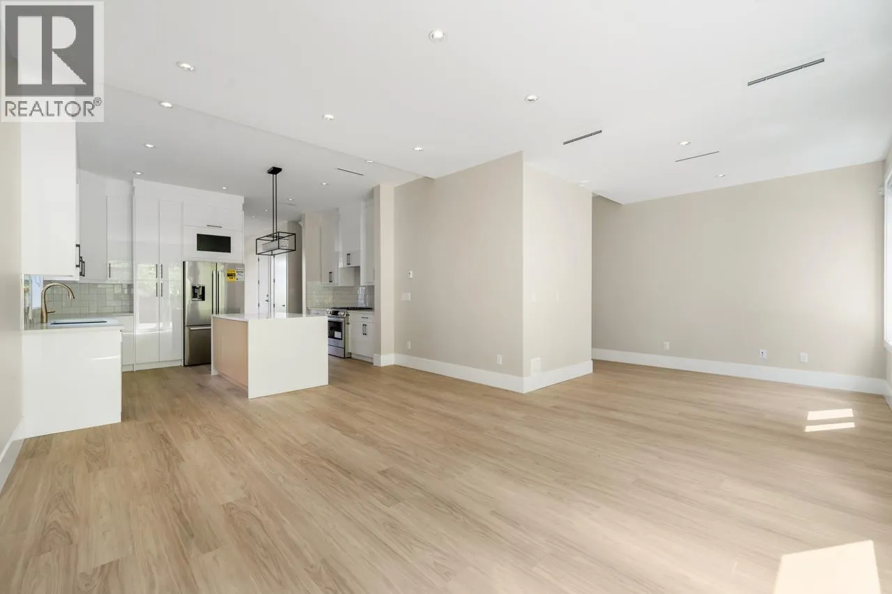 1 4096 NITHSDALE STREET