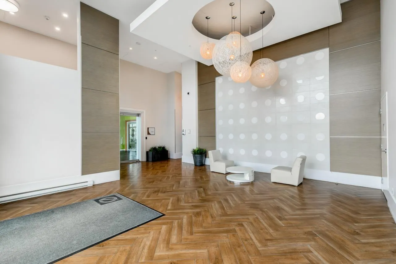 1104 13688 100 AVENUE