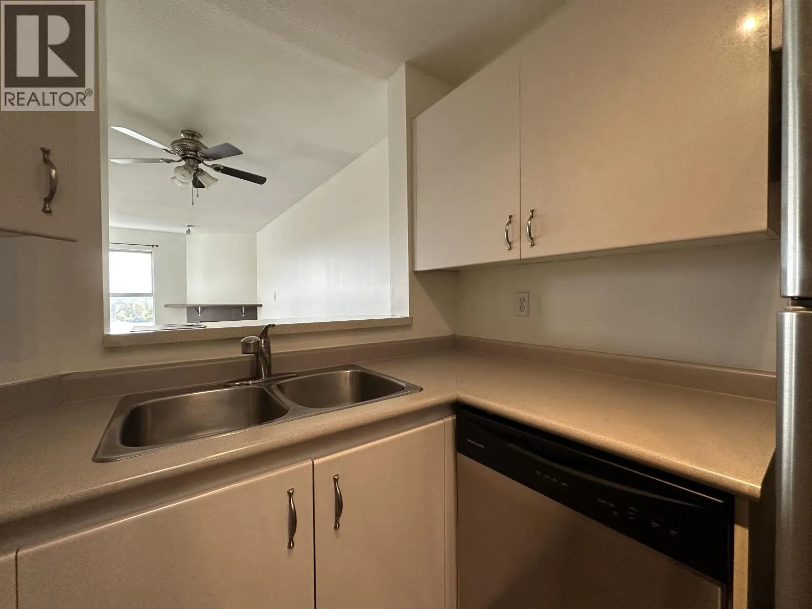 402 509 CARNARVON STREET