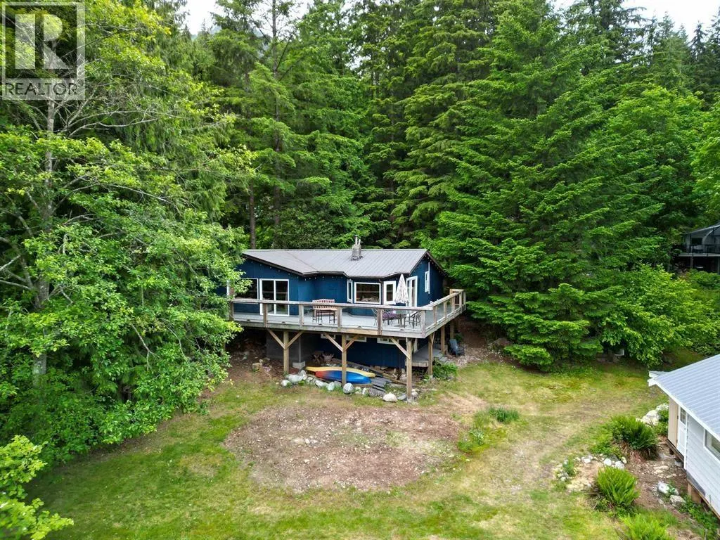 22 BRIGHTON BEACH