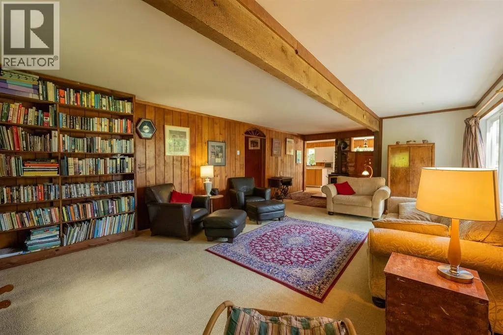 22 BRIGHTON BEACH