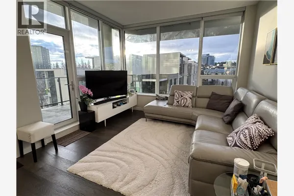 501 3487 BINNING ROAD