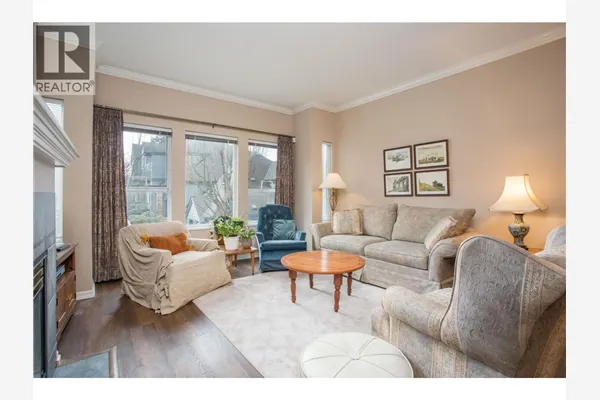 26 5820 DOVER CRESCENT