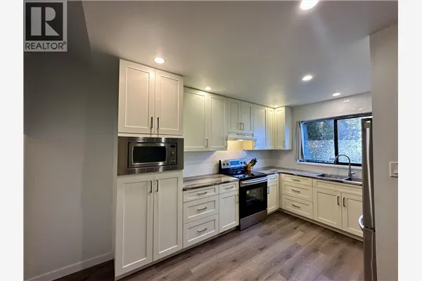 106 511 GATENSBURY STREET