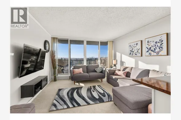 903 3980 CARRIGAN COURT