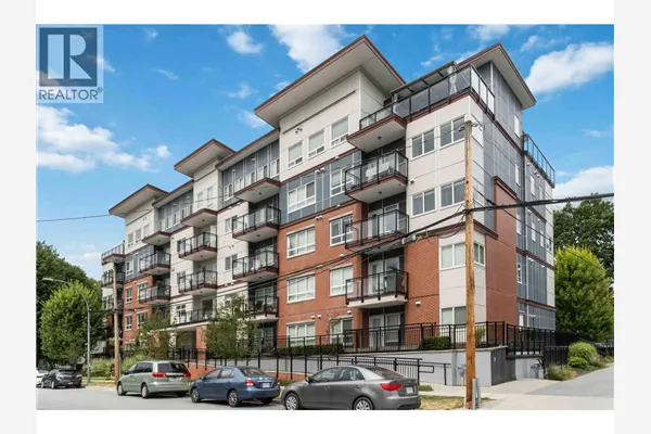 104 2229 ATKINS AVENUE