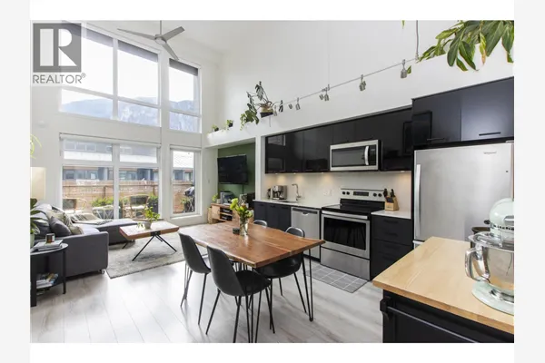 610 38013 THIRD AVENUE