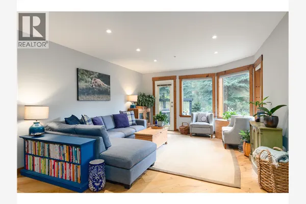 3 4725 SPEARHEAD DRIVE