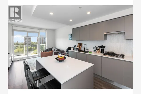 609 3833 EVERGREEN PLACE