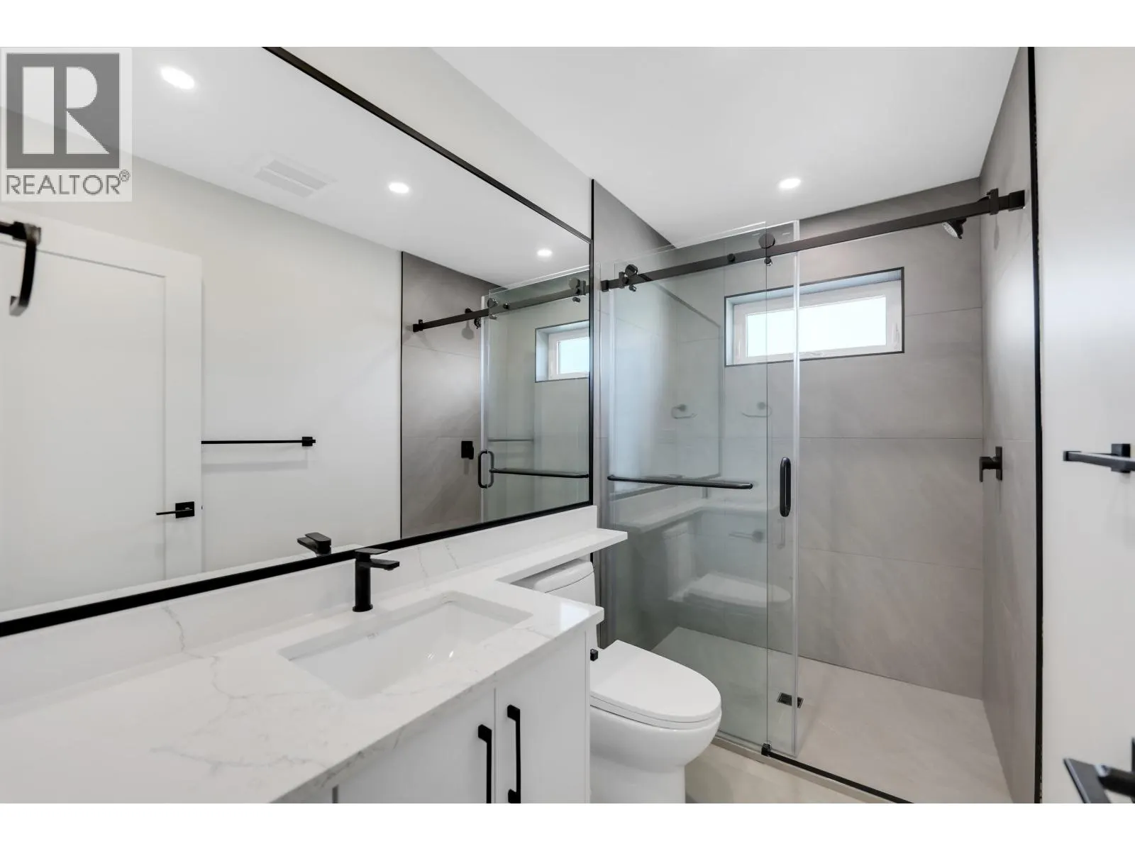 1002 PHARE CRESCENT