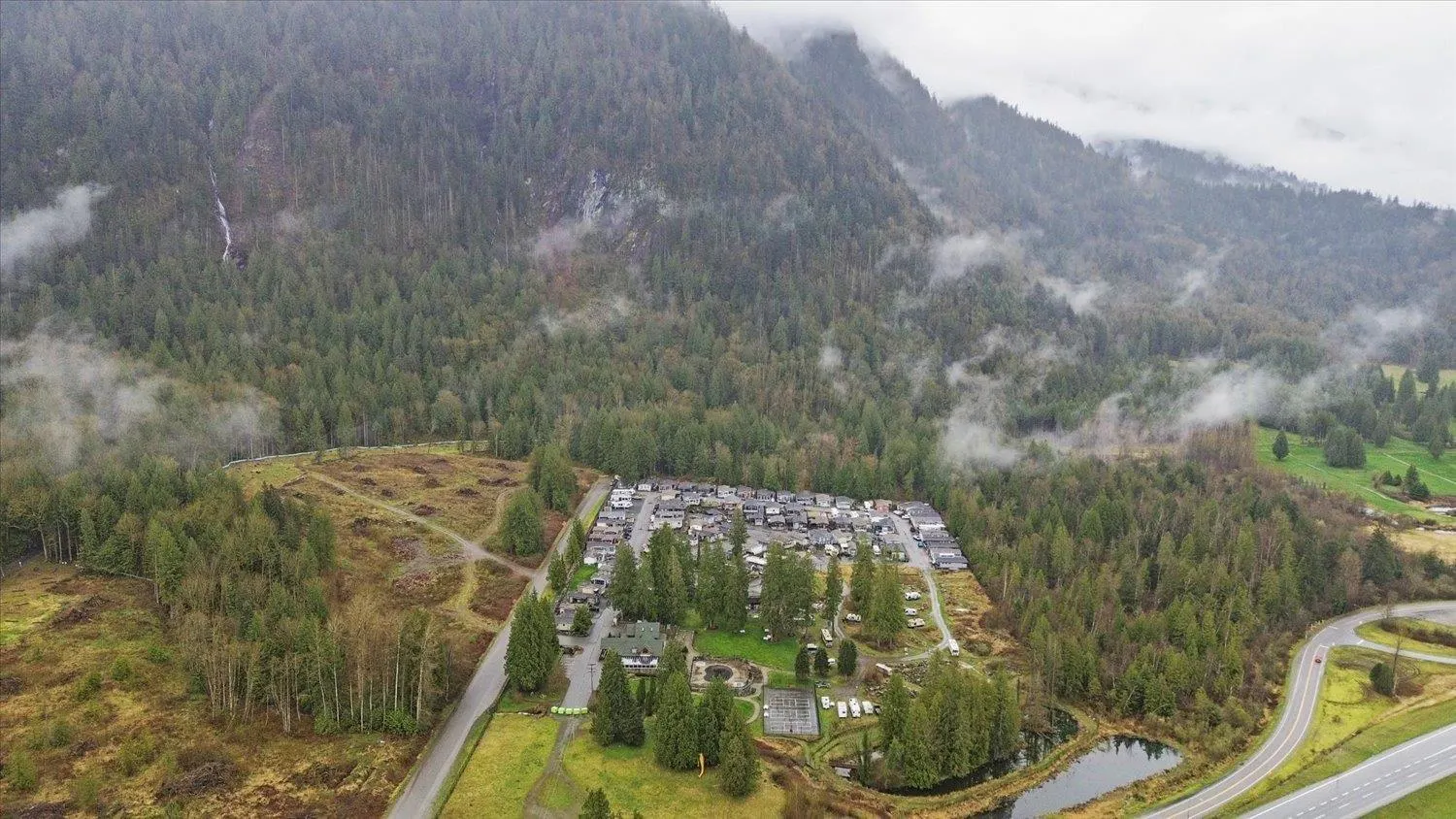 92 53480 BRIDAL FALLS ROAD|Bridal Falls