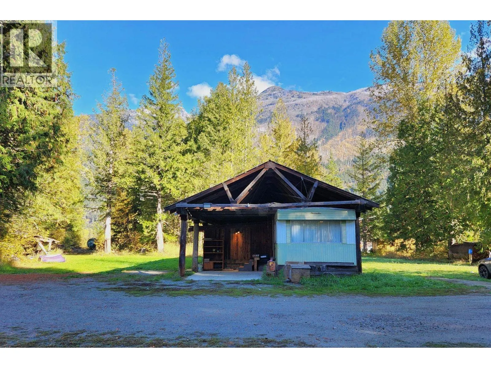 9304 UPPER LILLOOET RIVER FSR