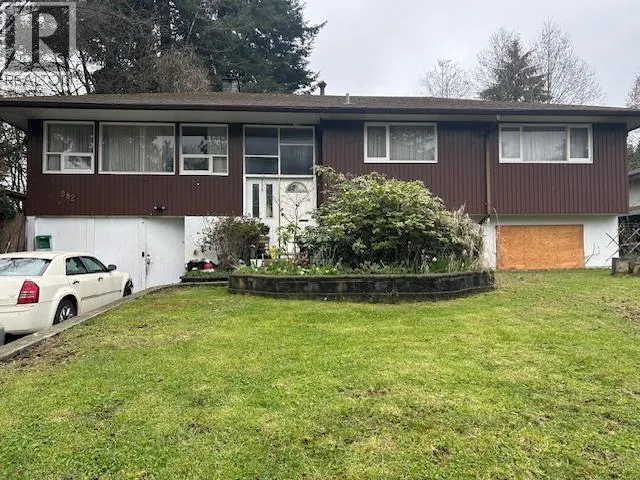 982 LYNN VALLEY ROAD