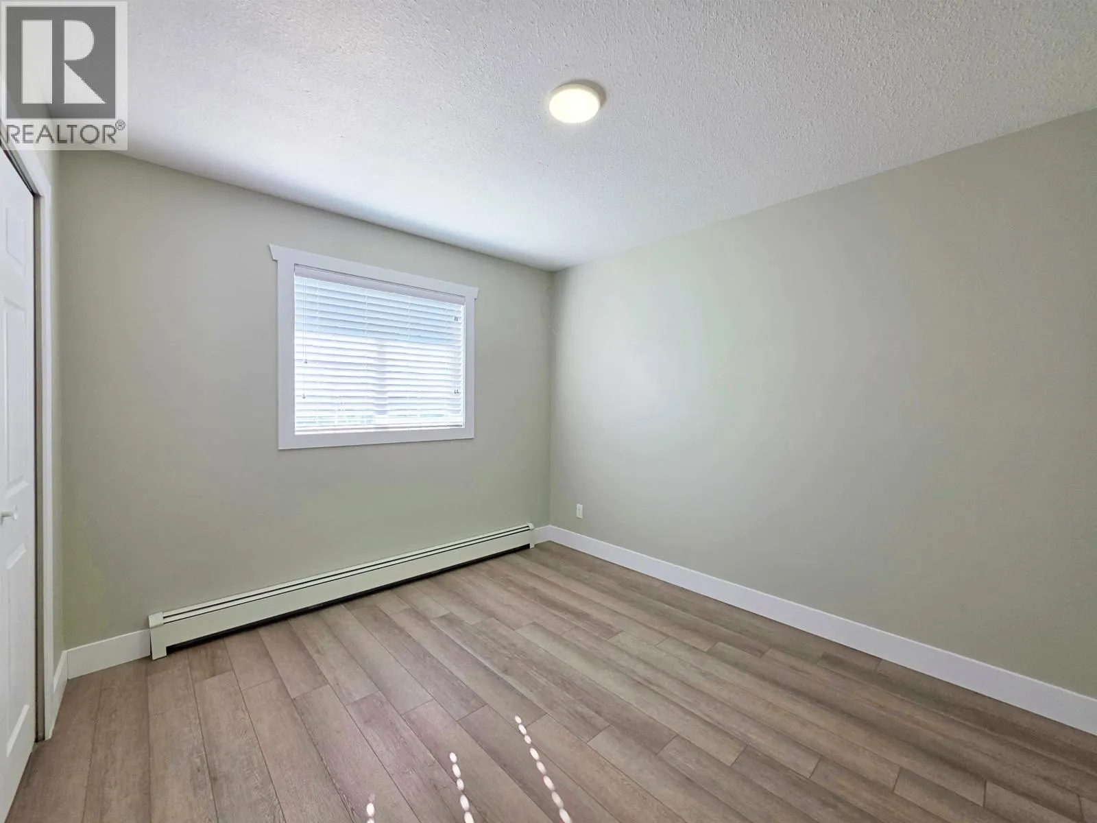 947 LAUREL ROAD