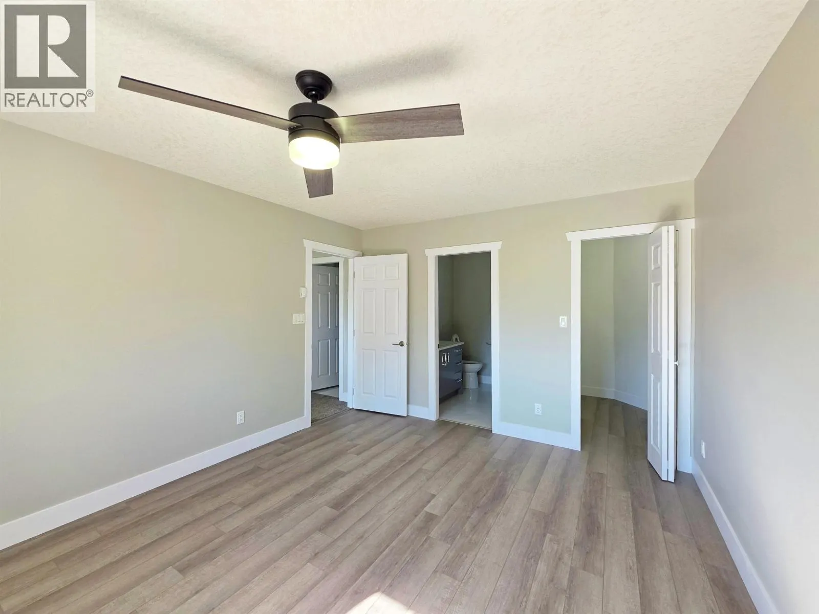 947 LAUREL ROAD