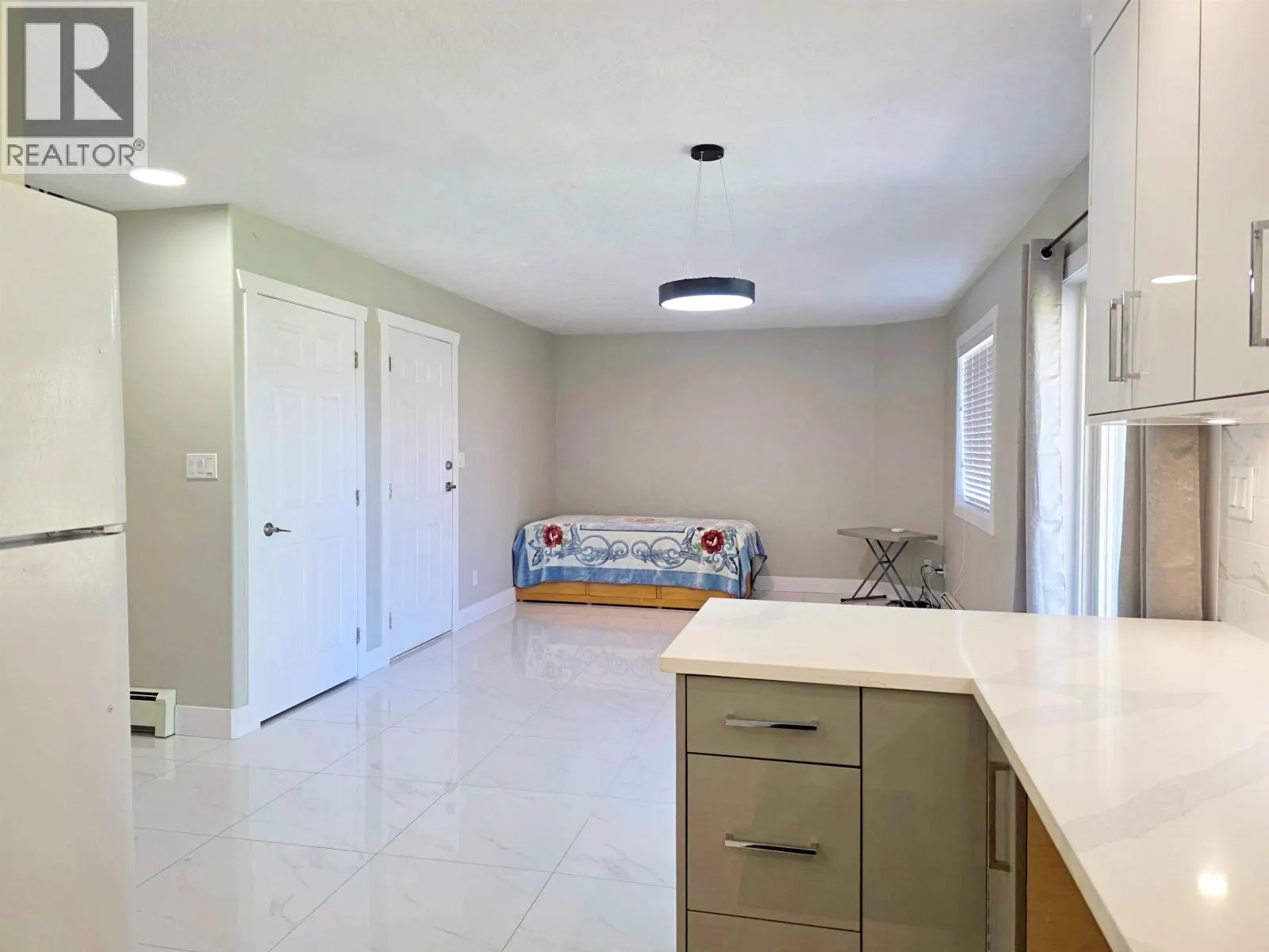 947 LAUREL ROAD