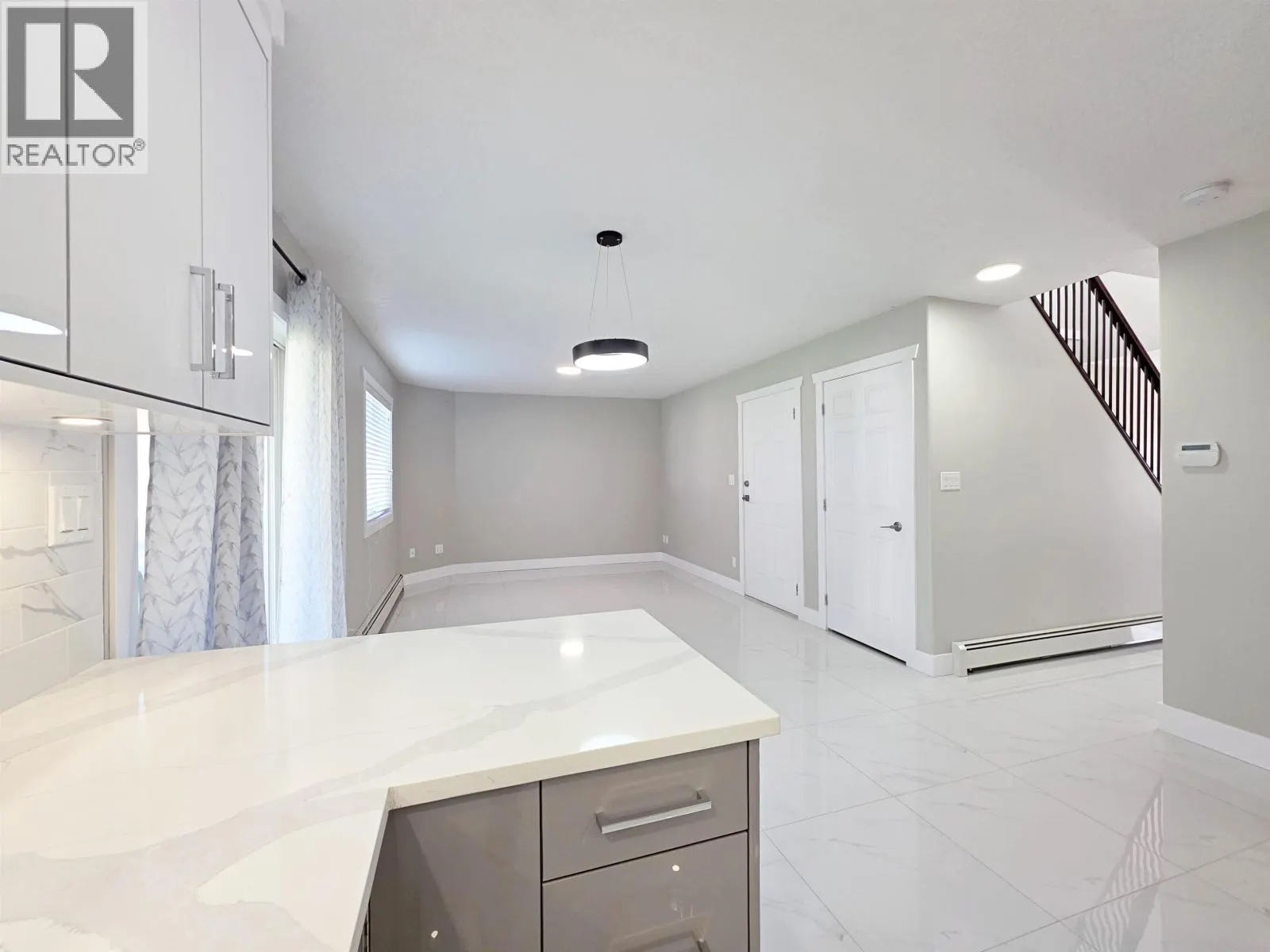 947 LAUREL ROAD