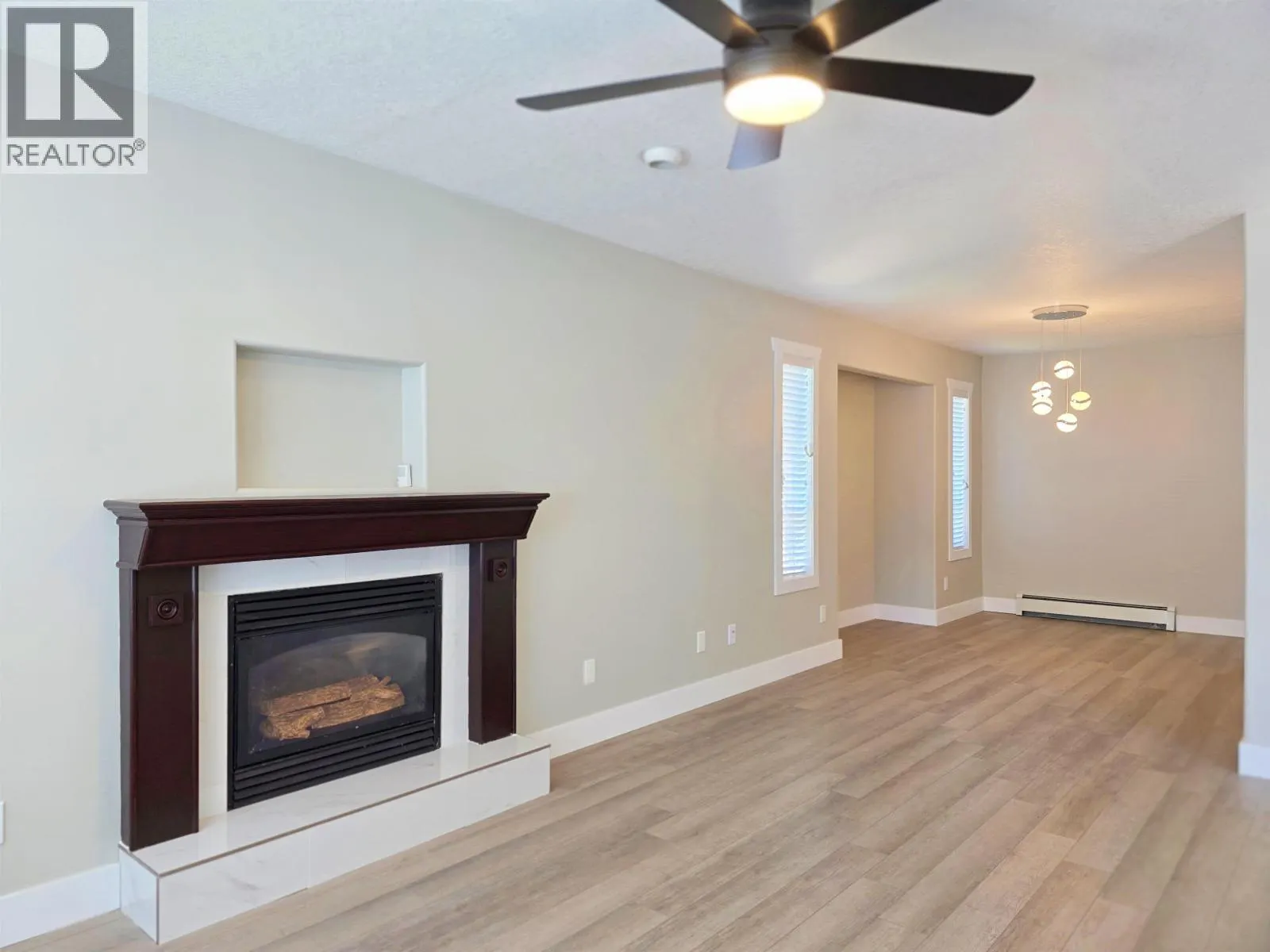 947 LAUREL ROAD