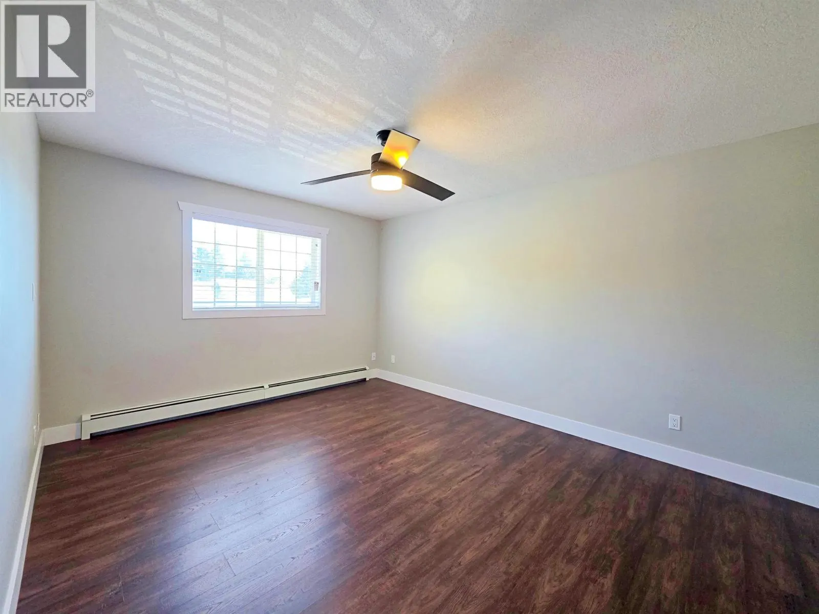 947 LAUREL ROAD