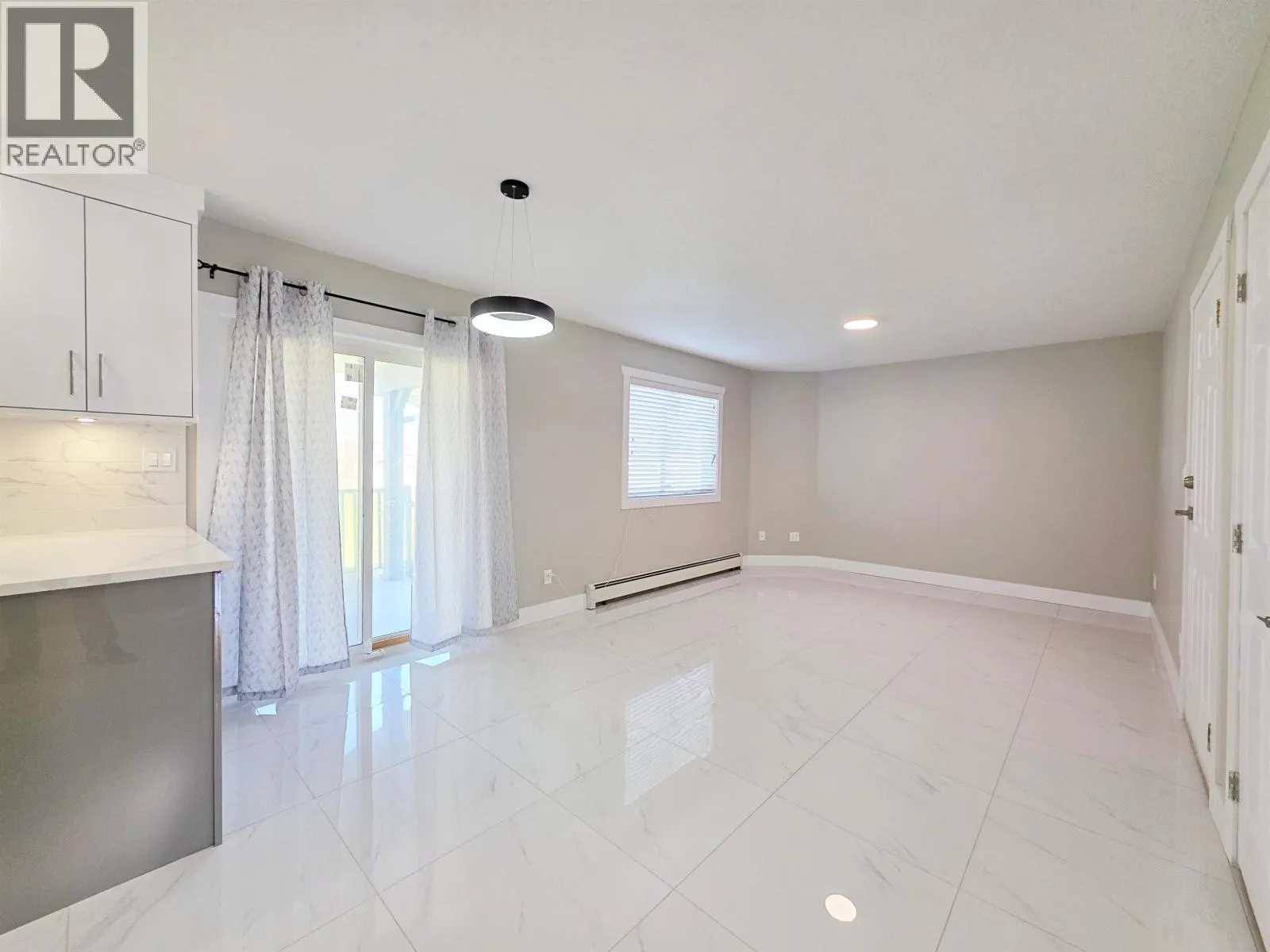 947 LAUREL ROAD