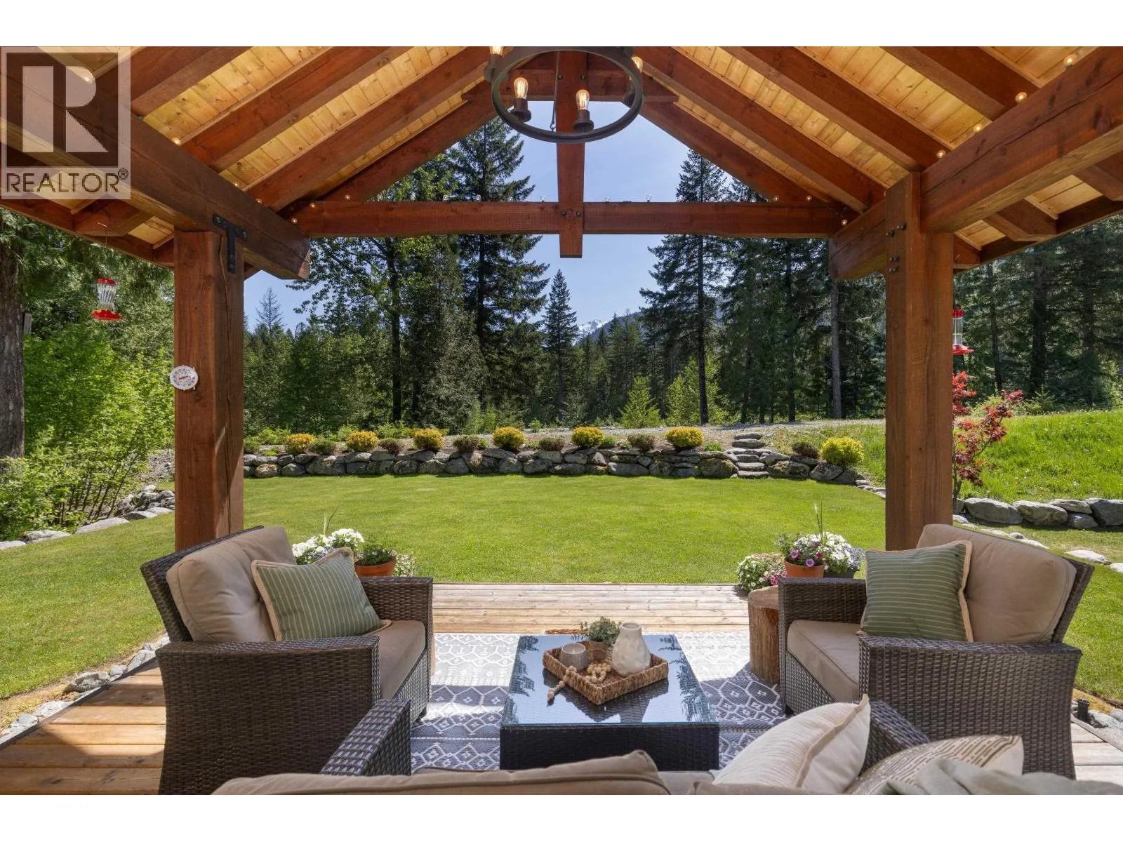 1044 CEDAR GROVE LANE