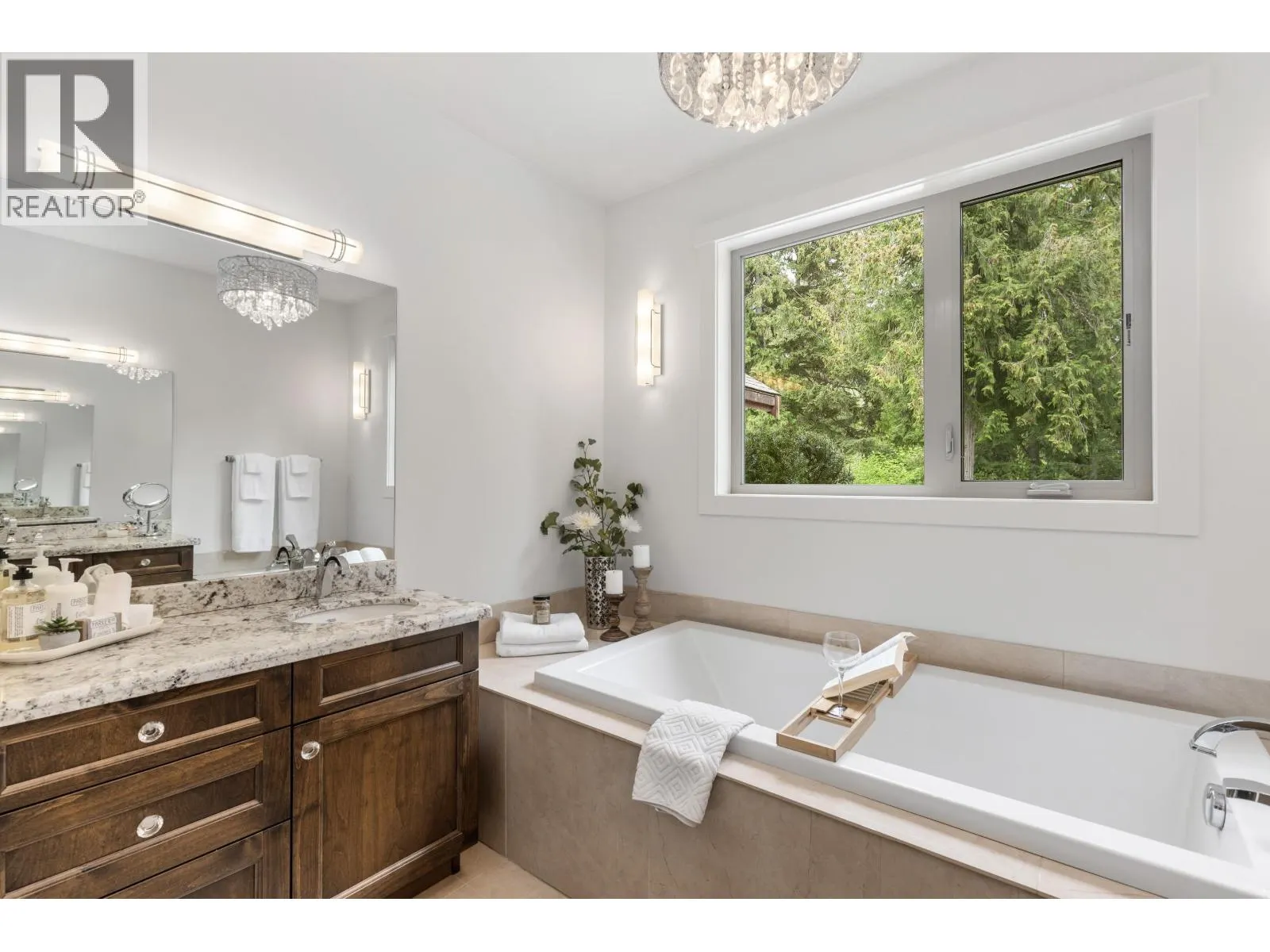 1044 CEDAR GROVE LANE