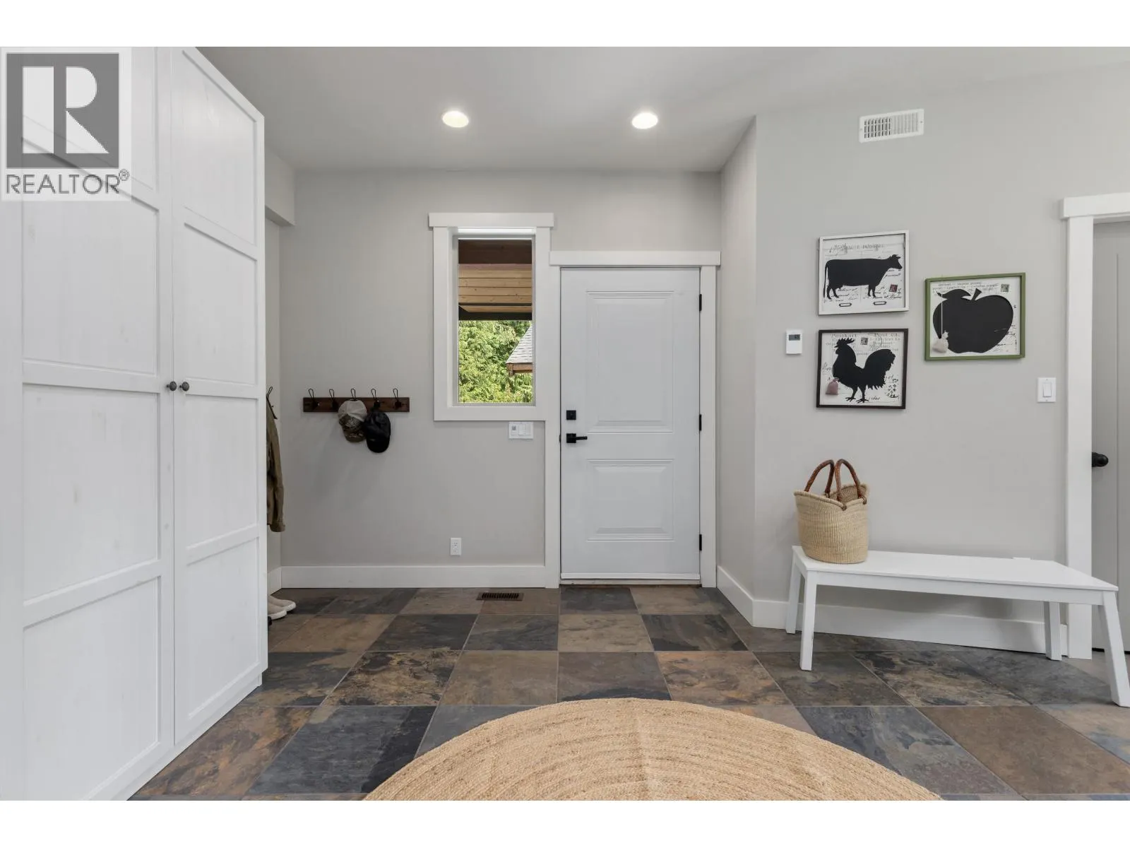 1044 CEDAR GROVE LANE