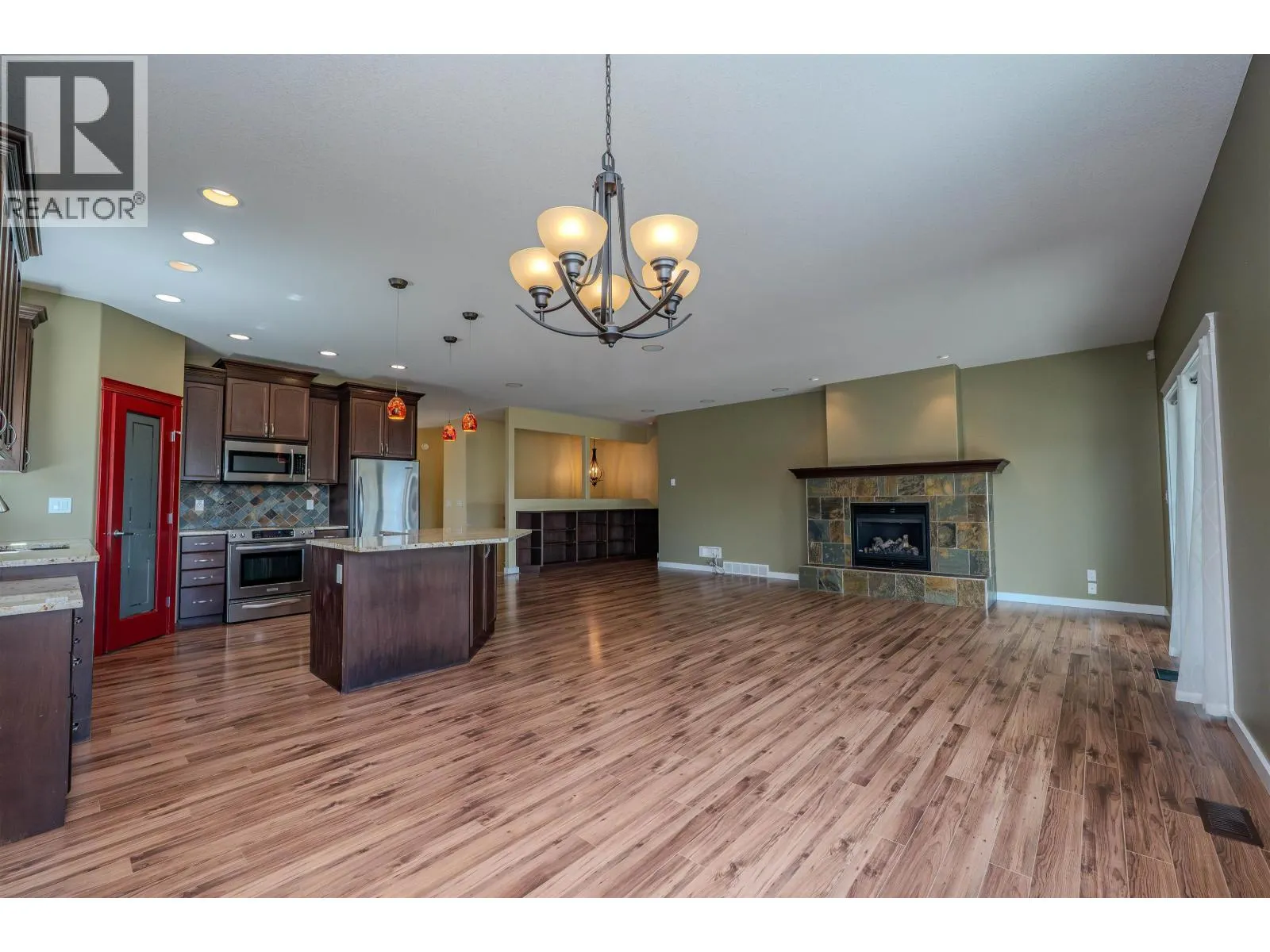 134 EAGLE CRESCENT