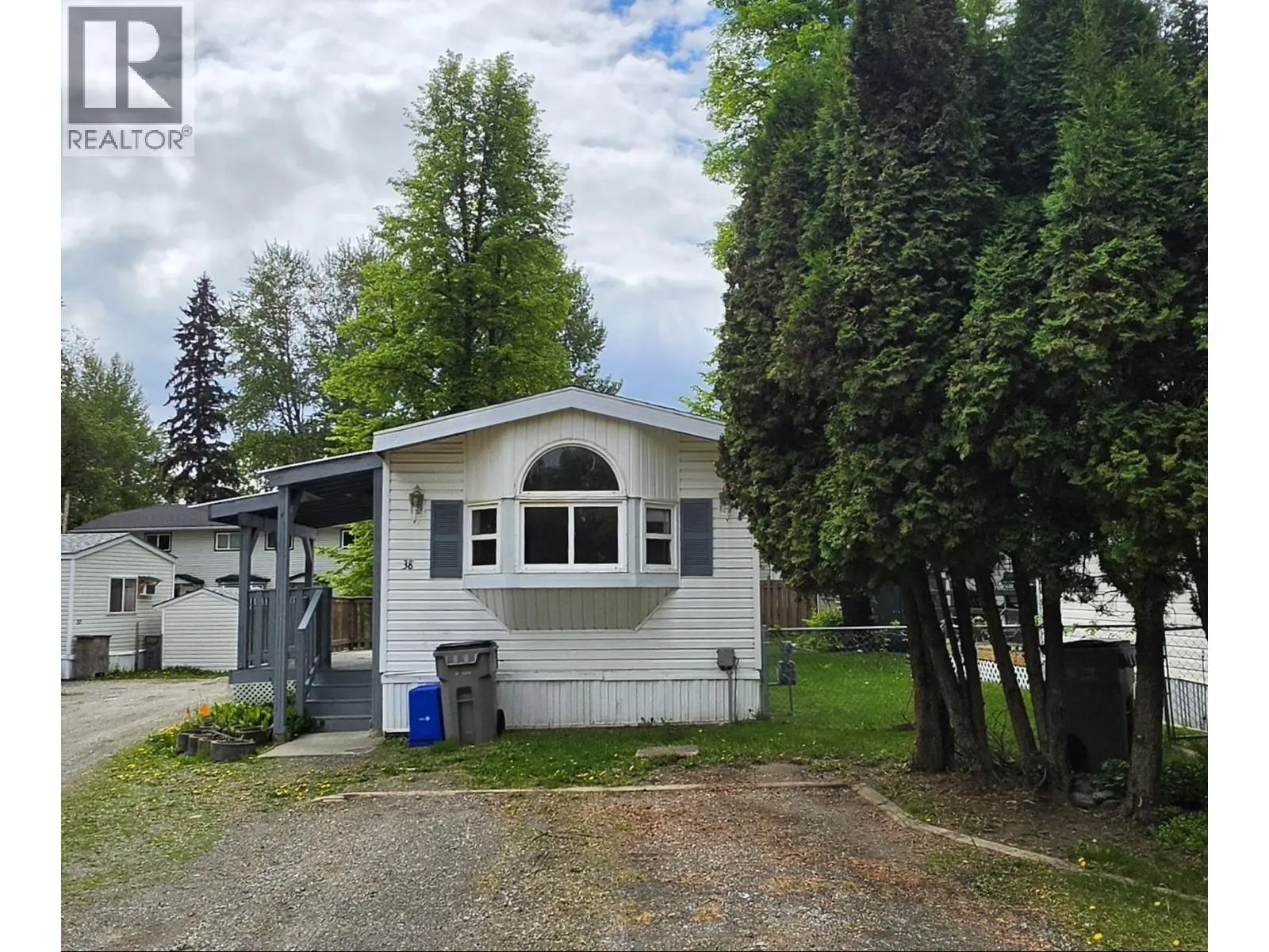 38 654 NORTH FRASER DRIVE