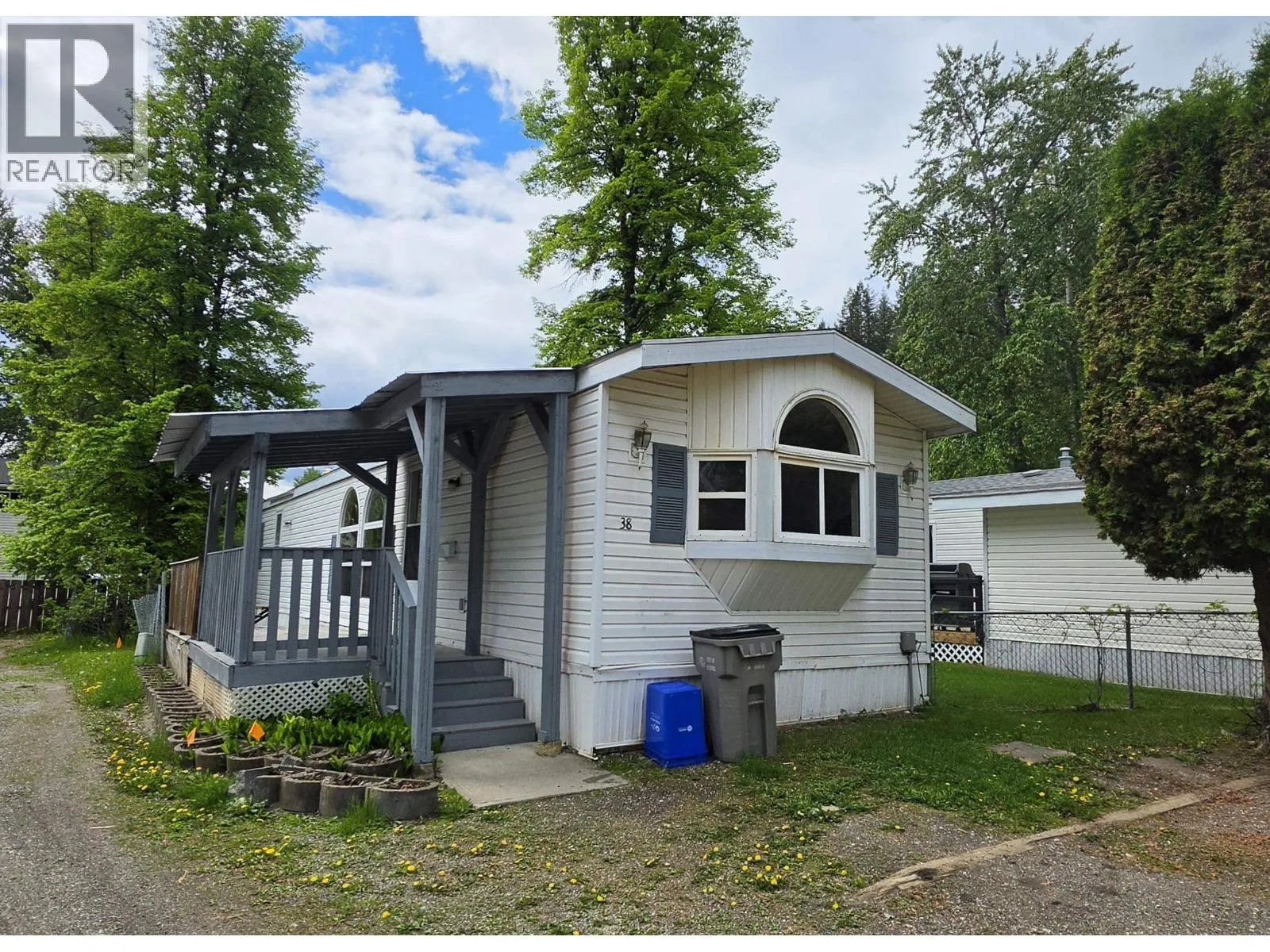 38 654 NORTH FRASER DRIVE