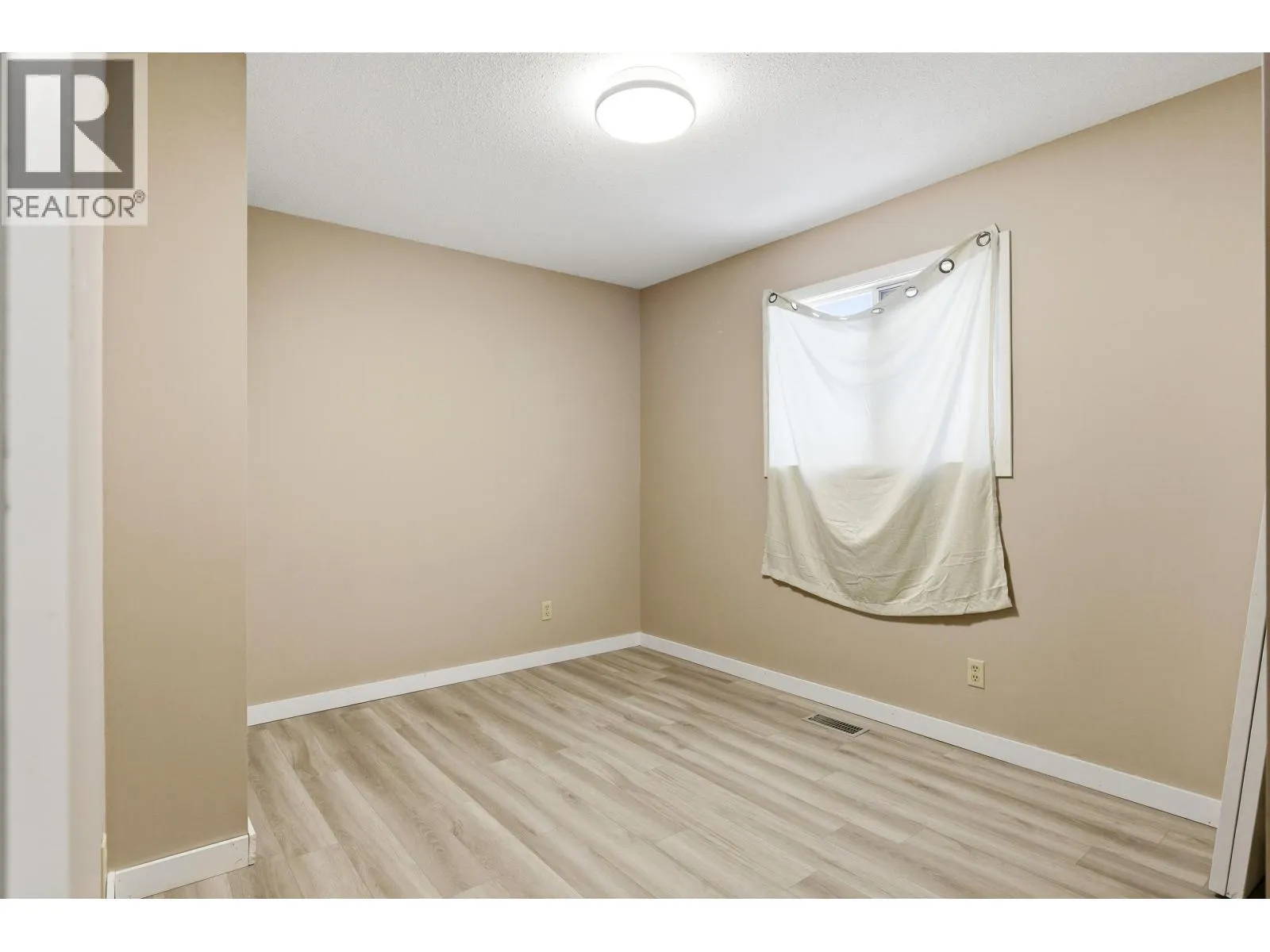 1012 CONRAD CRESCENT
