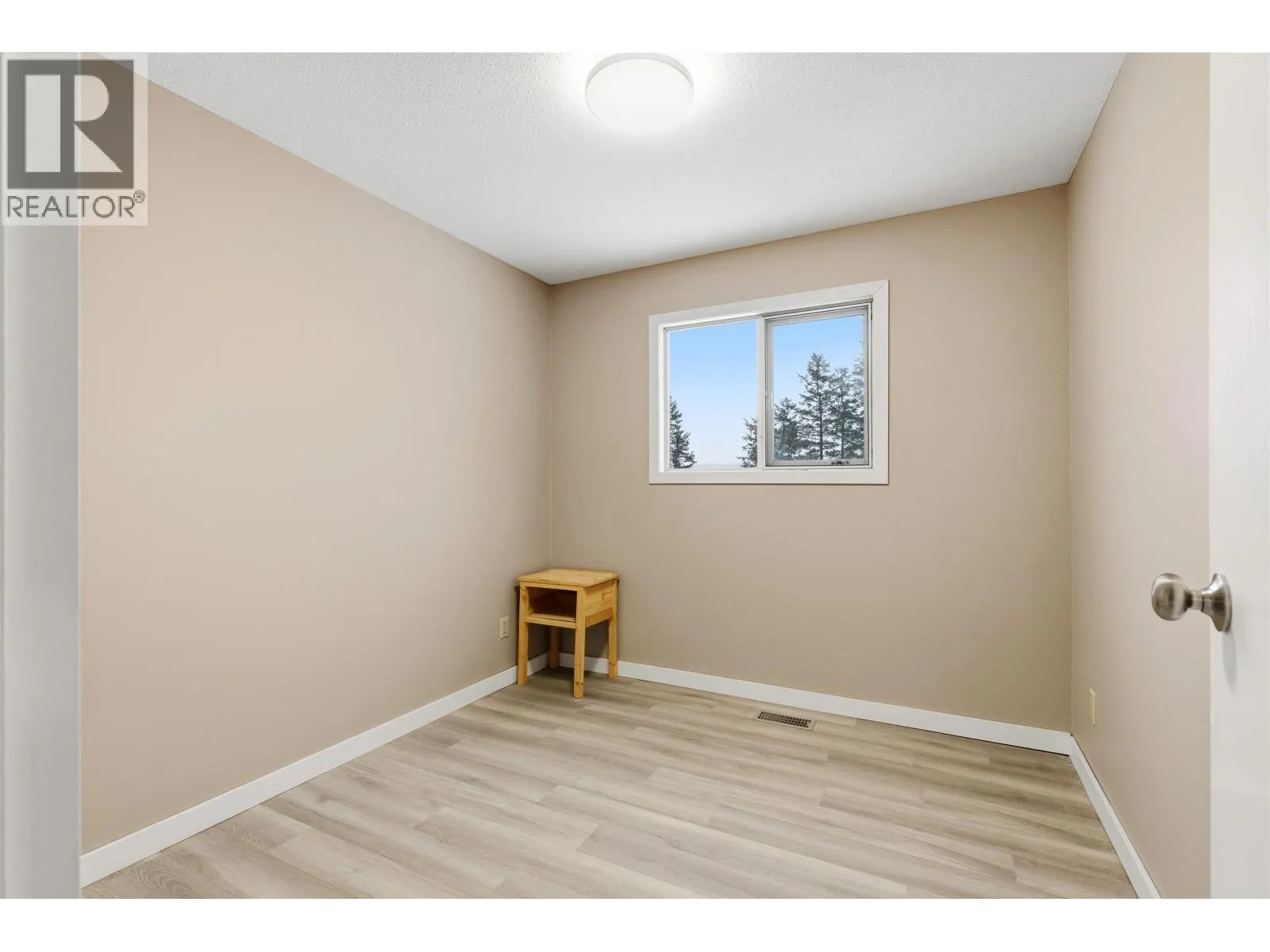 1012 CONRAD CRESCENT