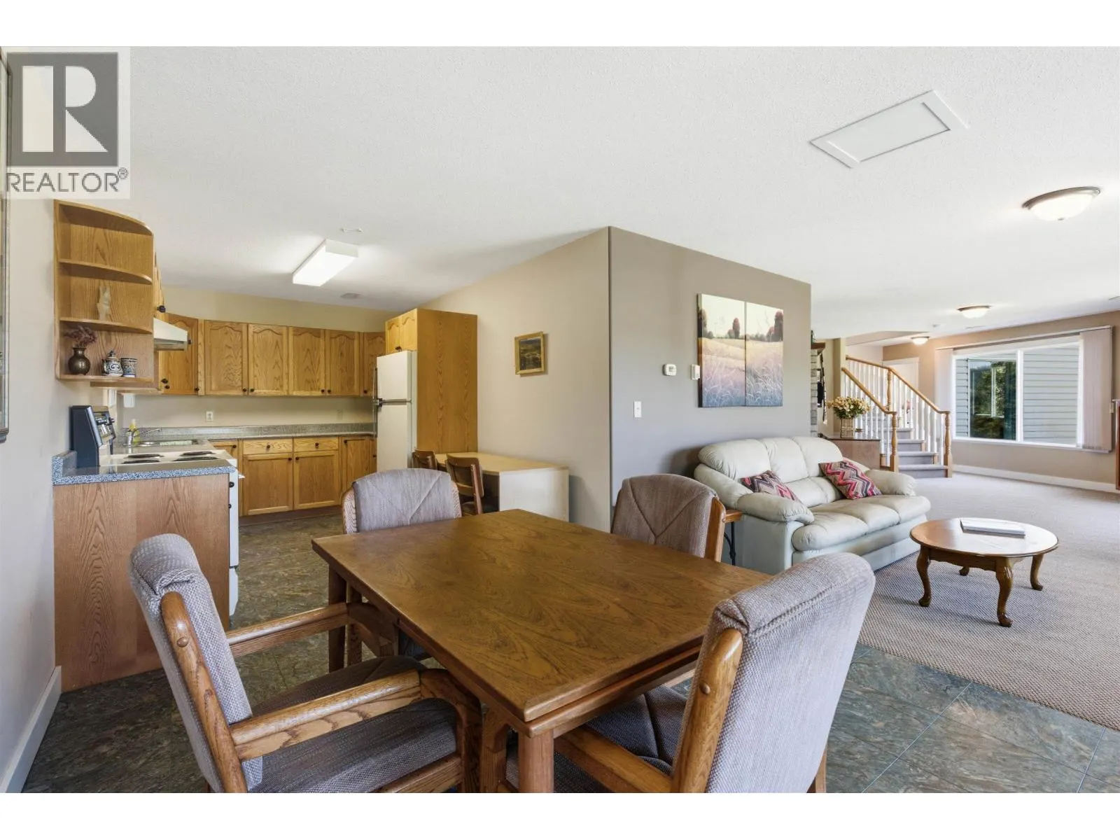 2104 AQUA VIEW PLACE