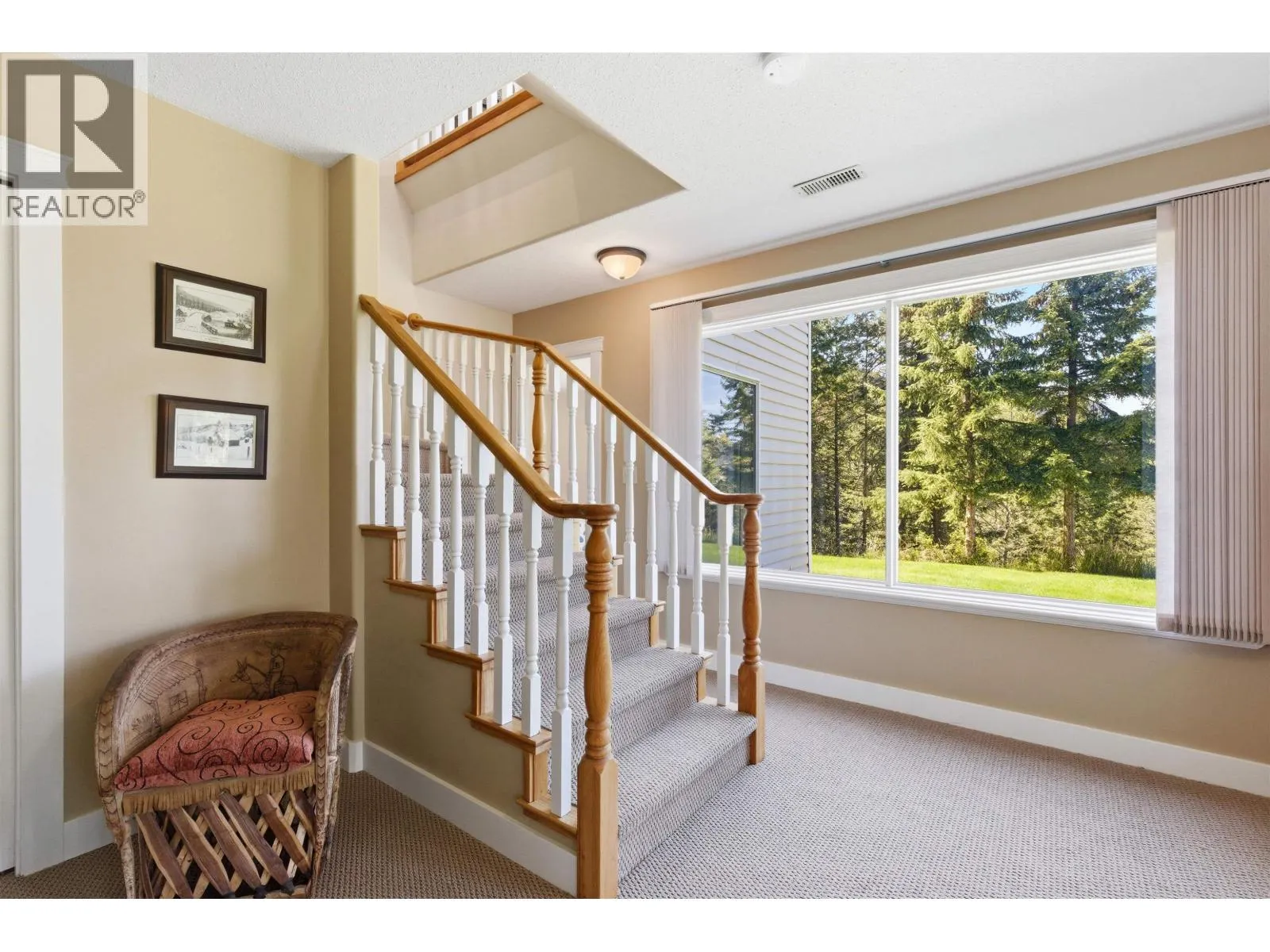 2104 AQUA VIEW PLACE
