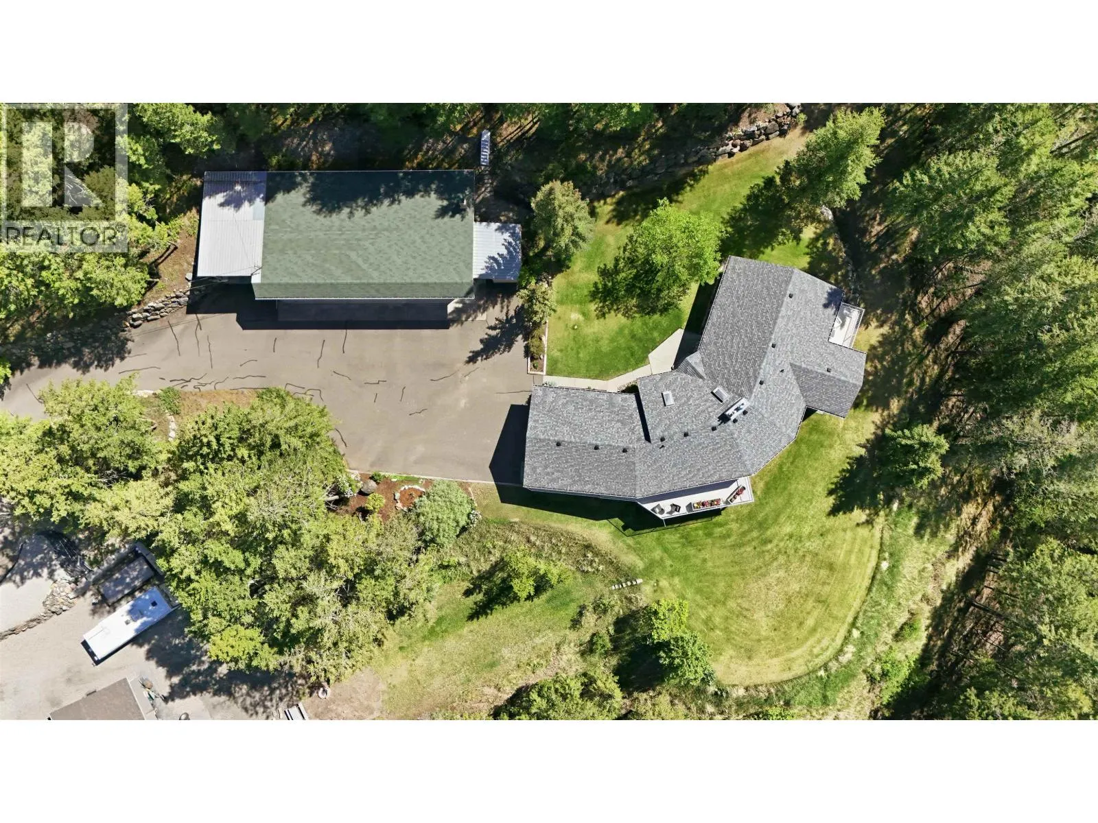 2104 AQUA VIEW PLACE
