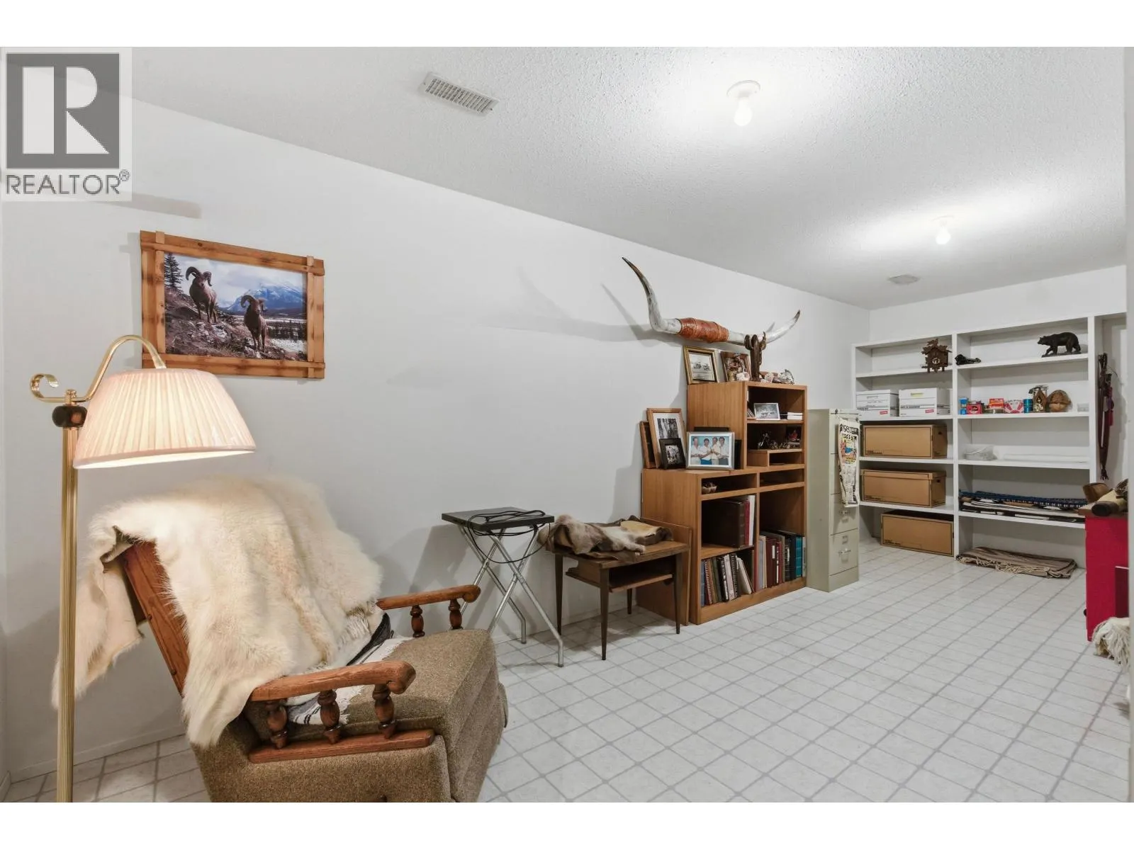 2104 AQUA VIEW PLACE