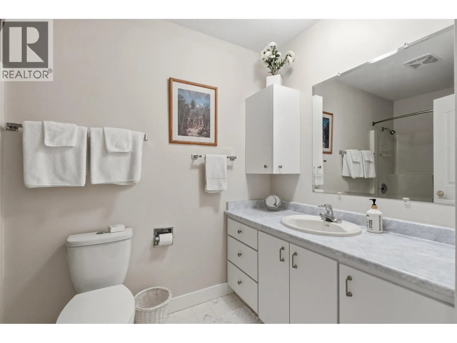 2104 AQUA VIEW PLACE