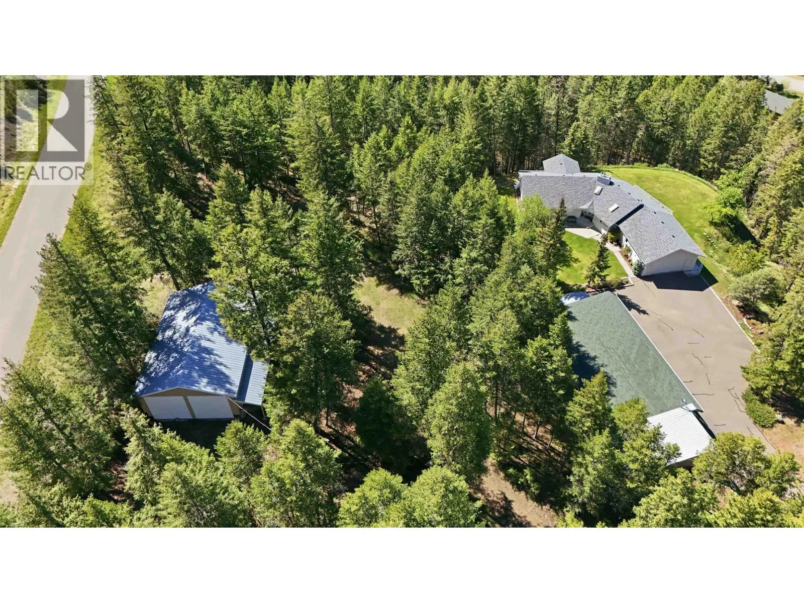 2104 AQUA VIEW PLACE