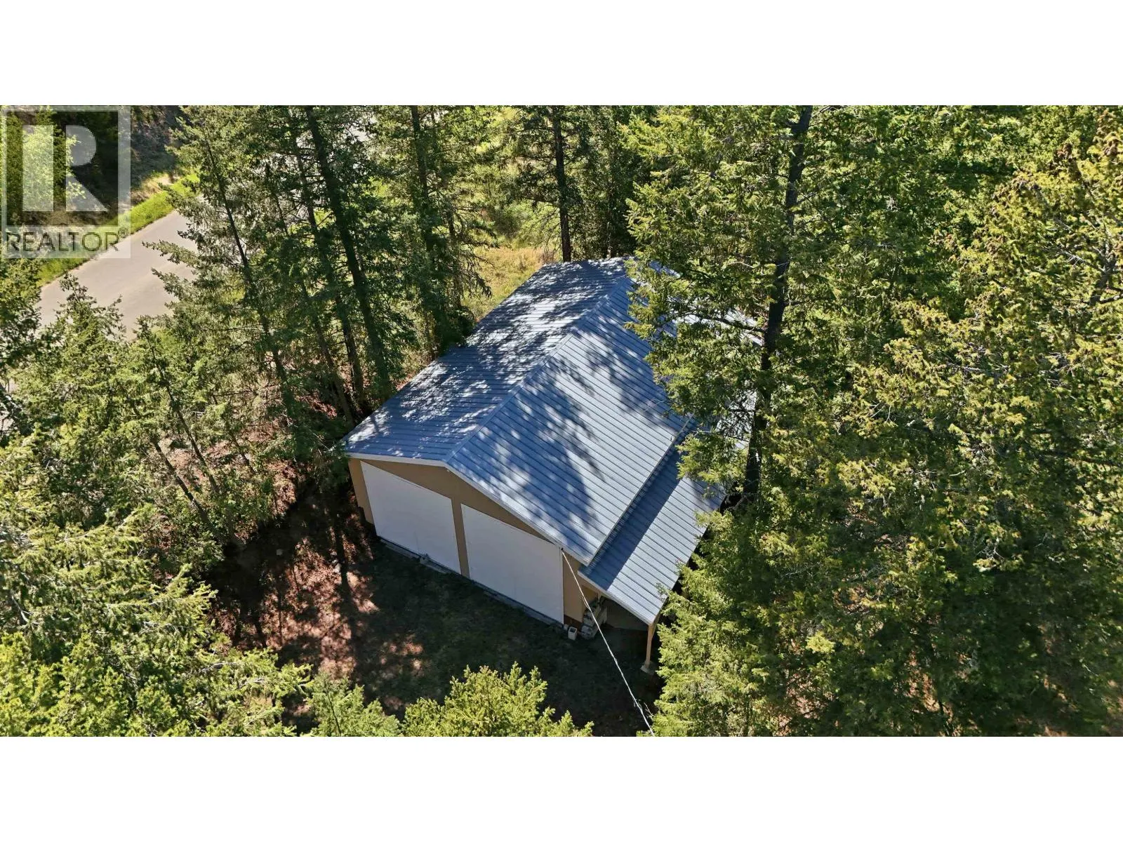 2104 AQUA VIEW PLACE