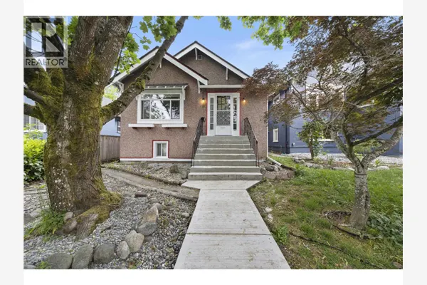 1105 HAMILTON STREET