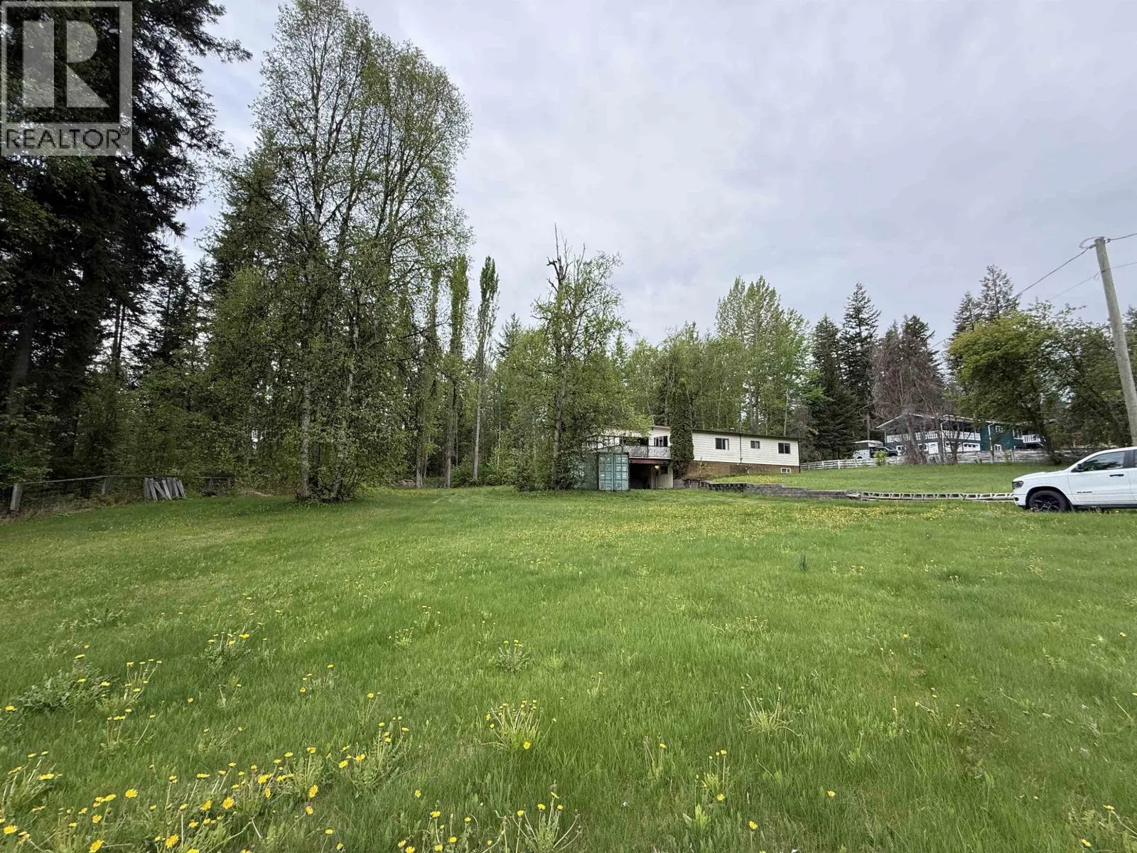3813 LOLOFF CRESCENT