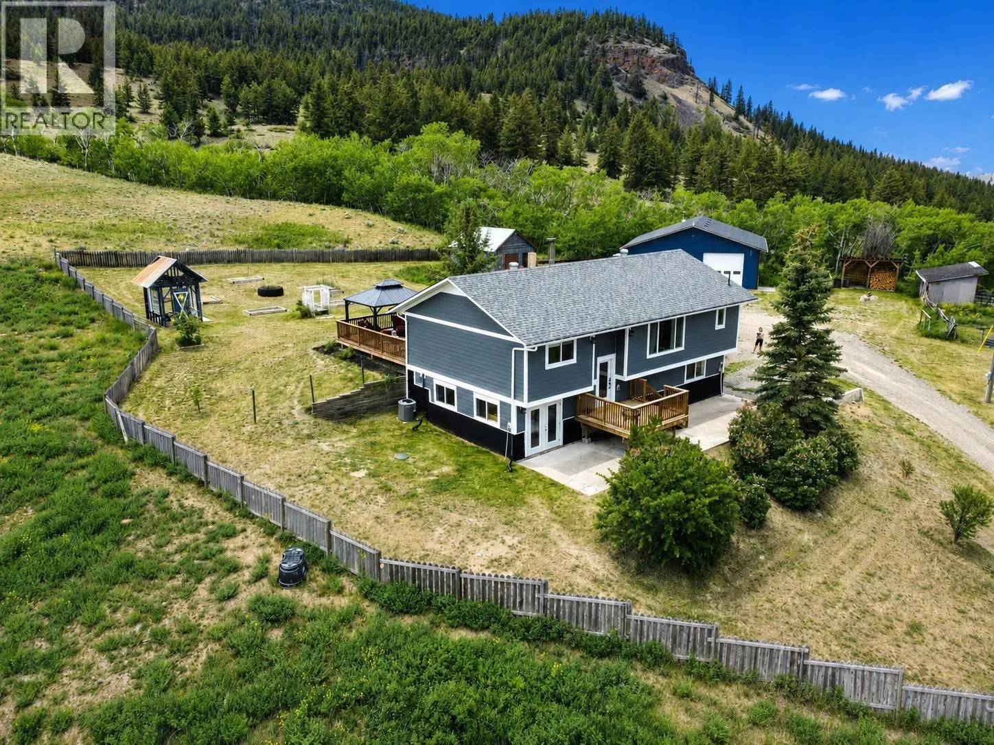 7350 CHILCOTIN 20 HIGHWAY